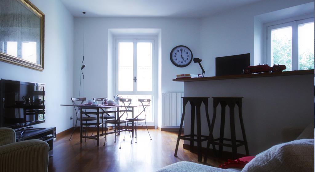Apartamento Fil Rouge Milán Habitación foto